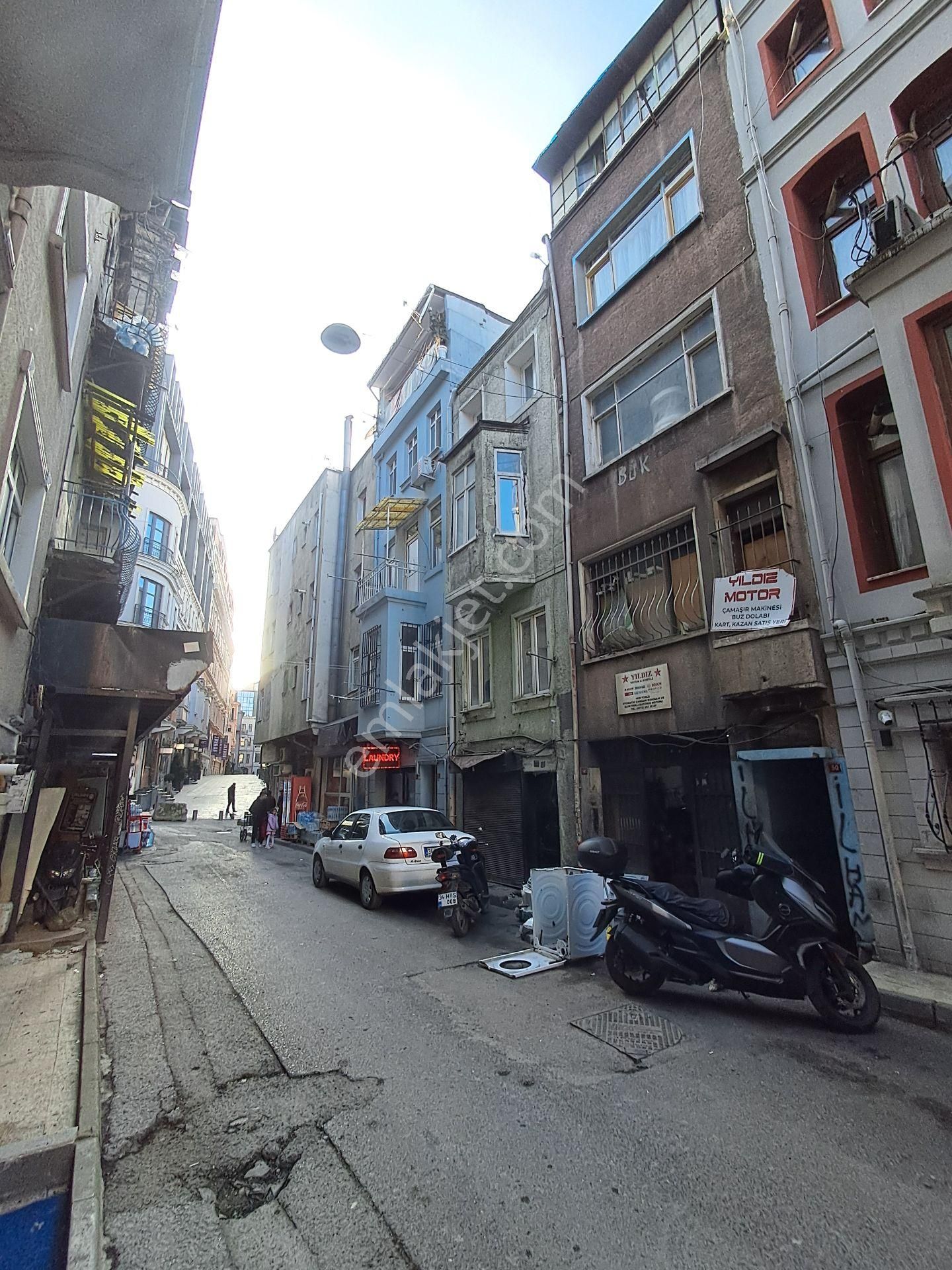 Satılık 5 Katlı Bina, 225 M2, Beyoğlu Şehit Muhtar Mahallesi - Görsel 3