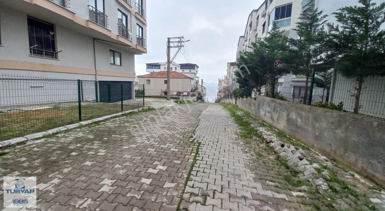 Çınarcık Çamlık'ta Çok Geniş Satılık Dubleks - Görsel 15