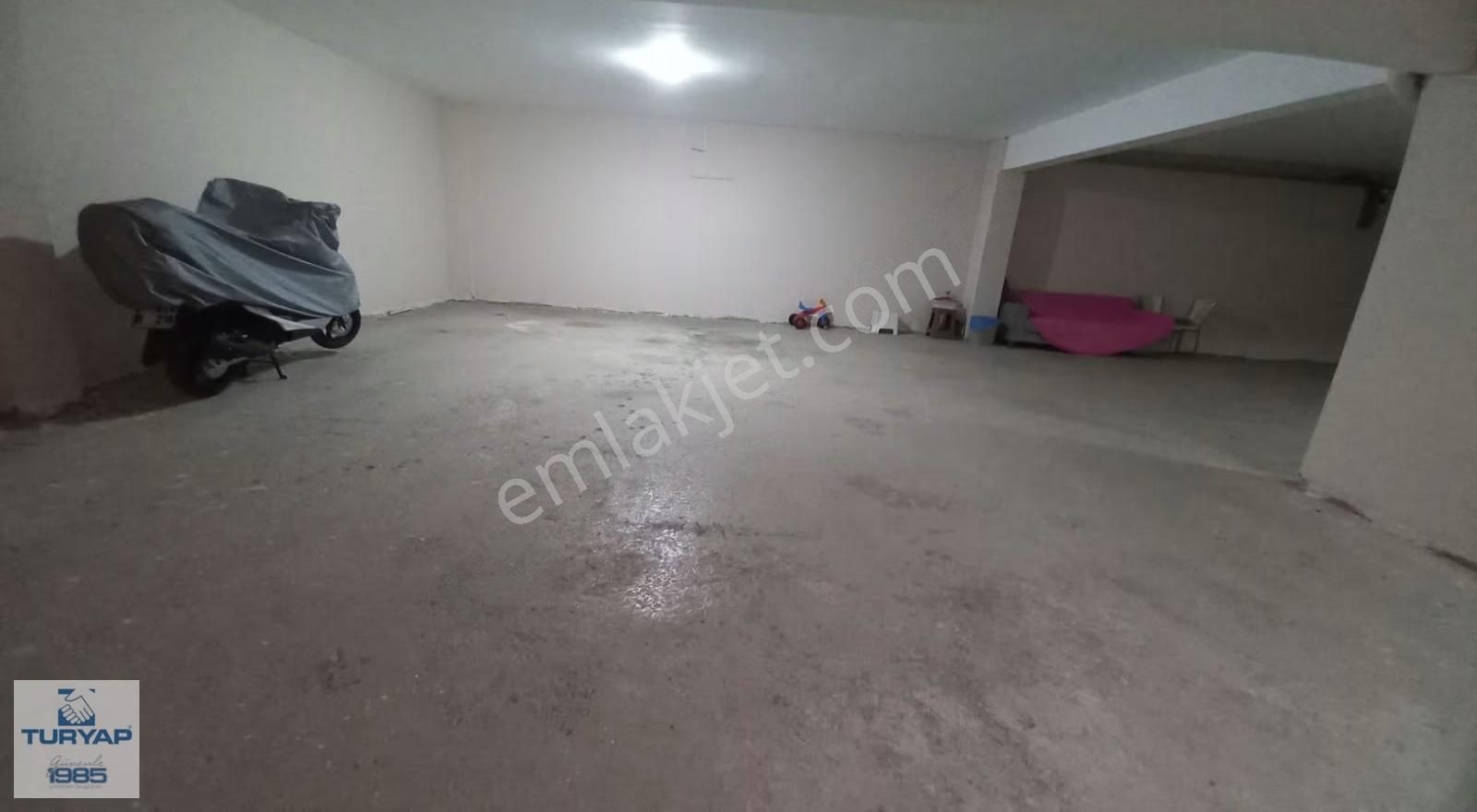 Çınarcık Çamlık'ta Çok Geniş Satılık Dubleks - Görsel 26