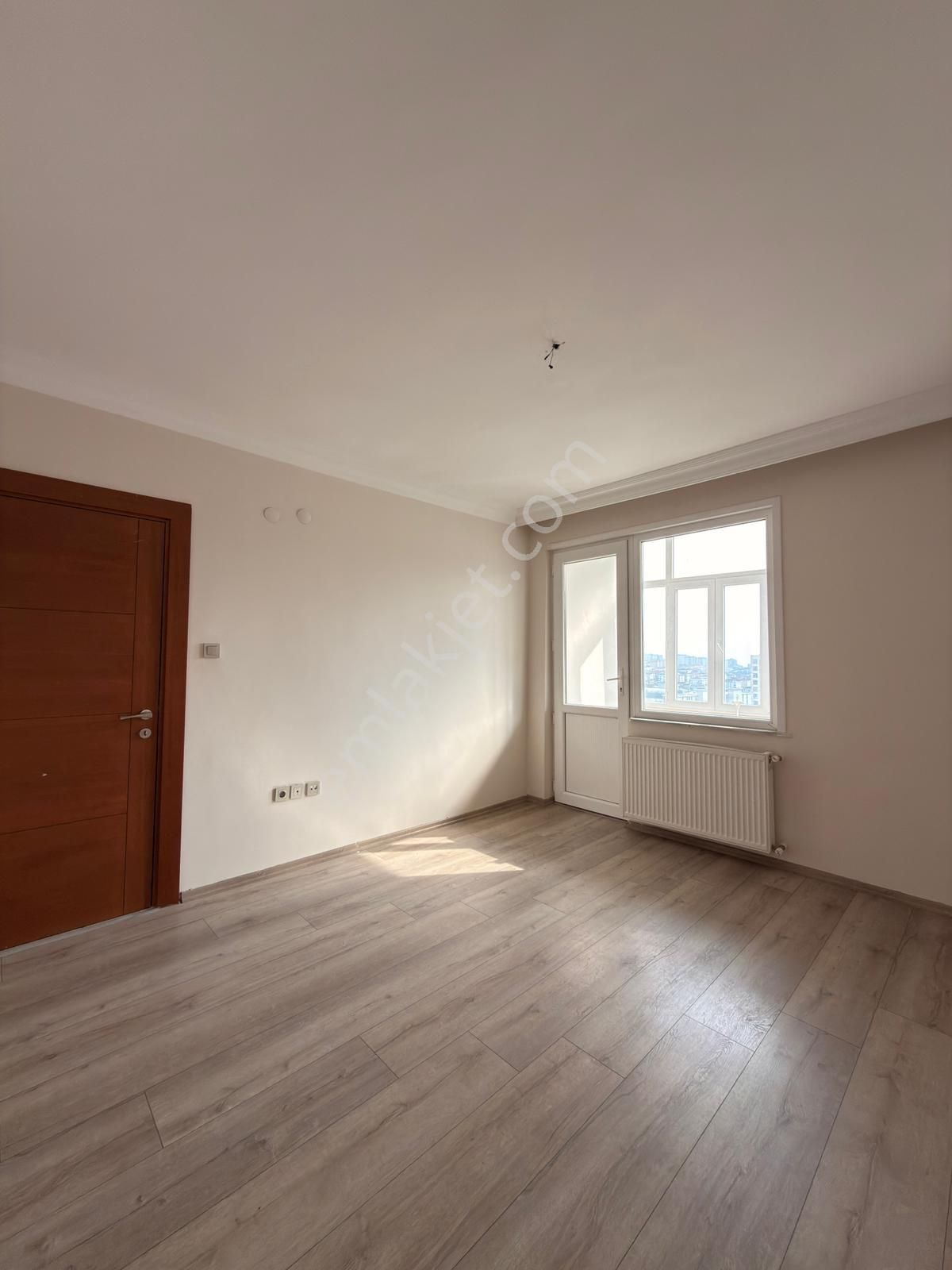 Barış Mahallesinde Site İçi 5+2 Kiralık Dubleks Daire - Görsel 11