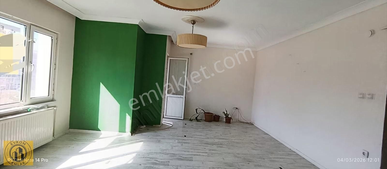 Evcom Emlaktan Omurtak Cadde Üzeri 3+1 Kiralık Daire