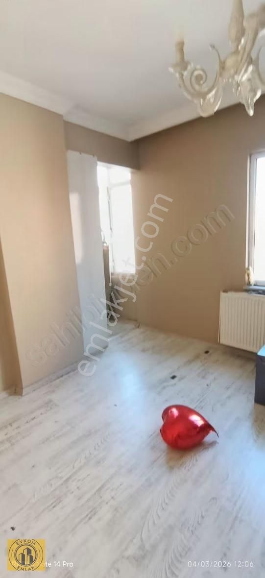 Evcom Emlaktan Omurtak Cadde Üzeri 3+1 Kiralık Daire - Görsel 12