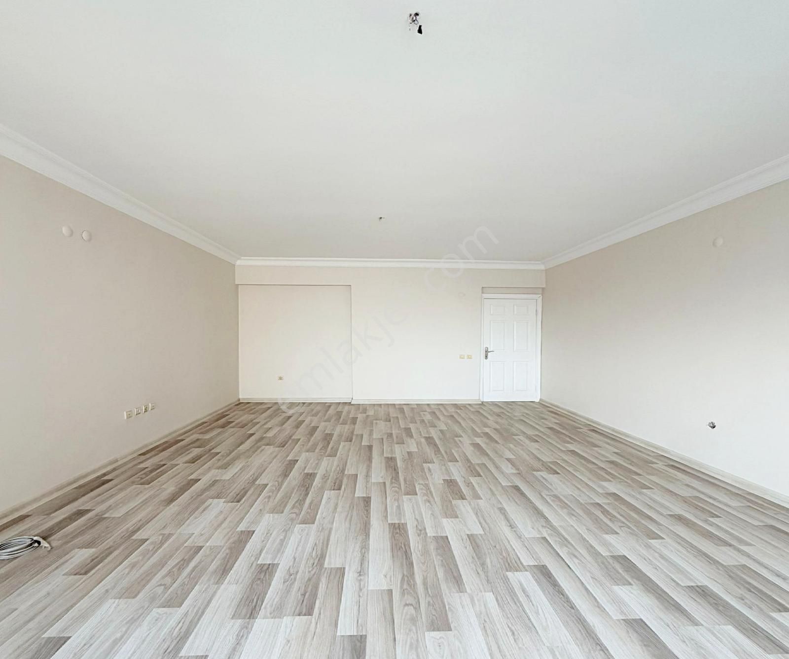 Beylikdüzü Migros Avm Arkası Site İçi 3+1 Acil Satılık Daire - Görsel 26