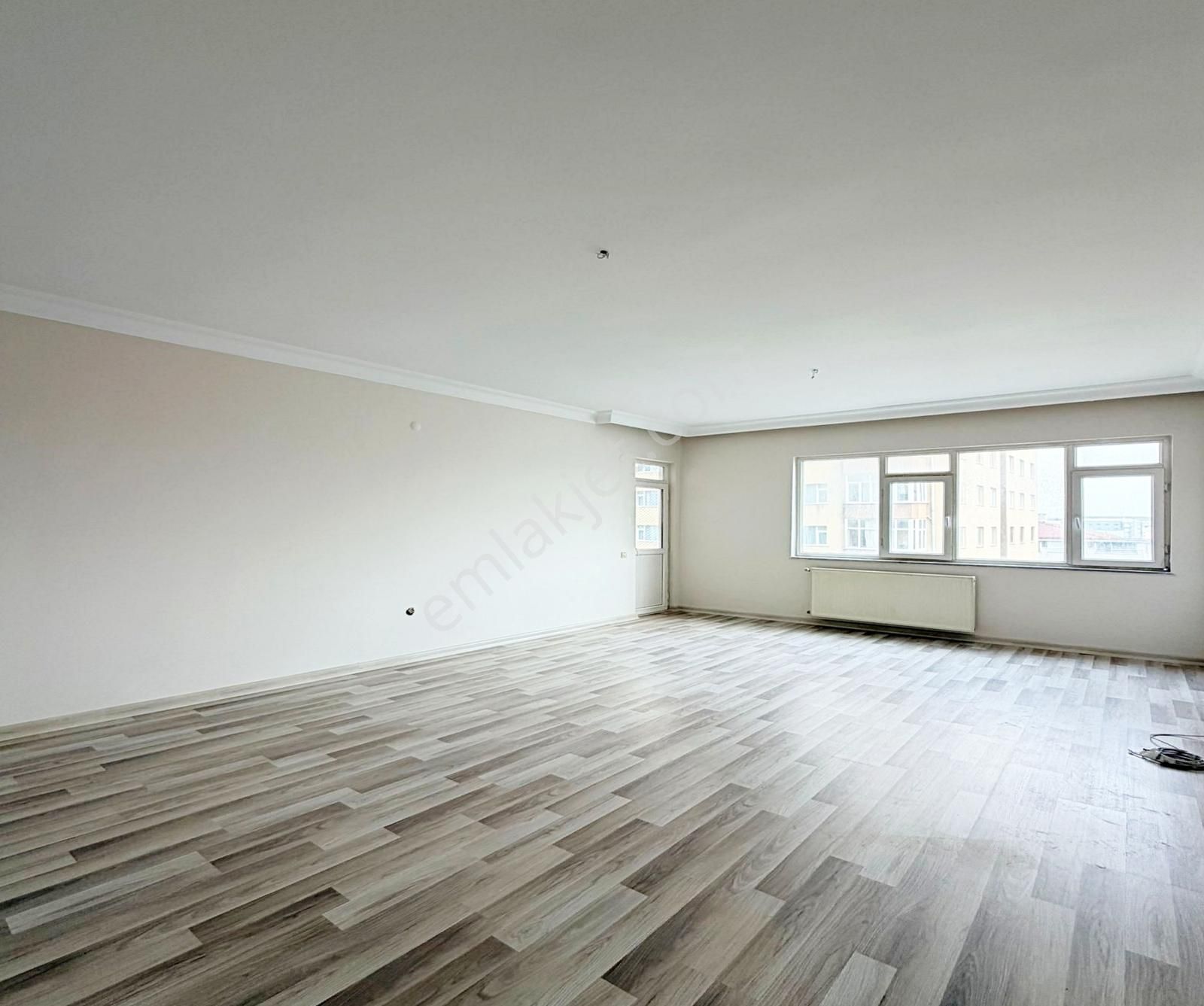 Beylikdüzü Migros Avm Arkası Site İçi 3+1 Acil Satılık Daire - Görsel 15