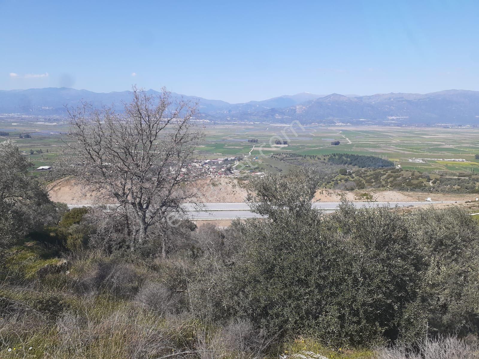 Otoban Manzaralı 437m² Müstakil Tapulu Fırsat Arazi Sizlerle...