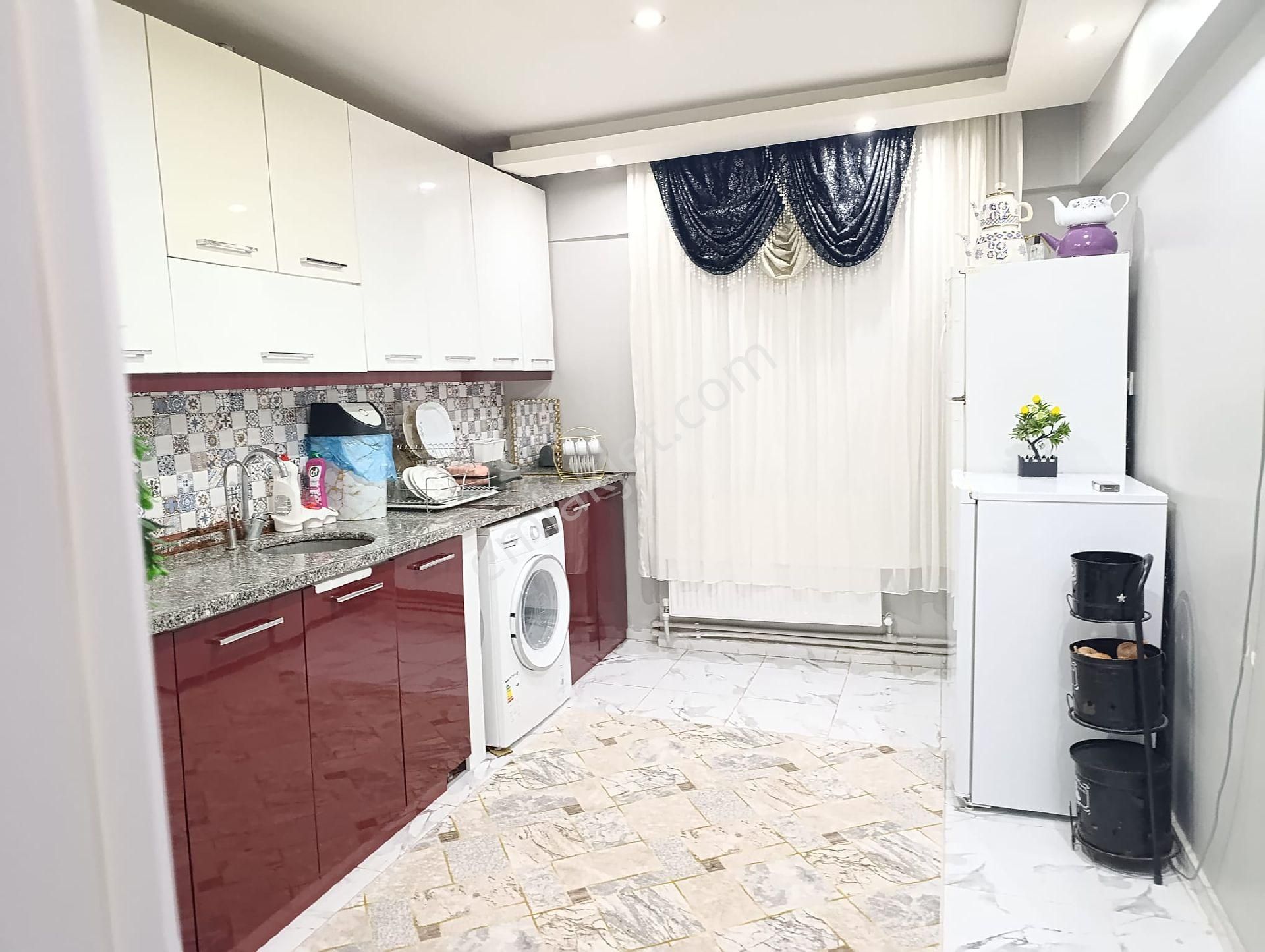 Manisa Yunusemre Muradiyede Satılık 110 M² 2+1 Yüksek Giriş Bahçeli Daire - Görsel 11