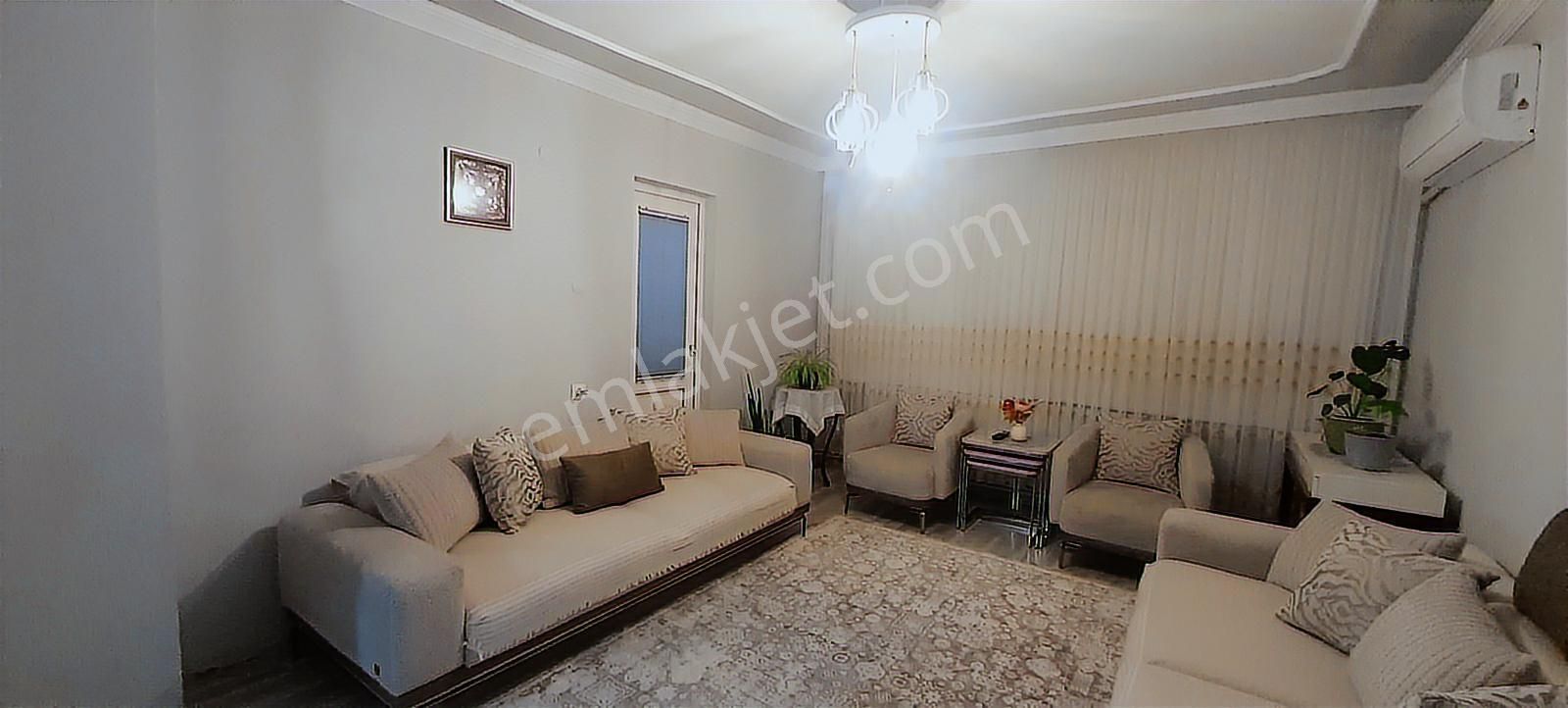 Rw Nefes'ten Bahçelievler'de Kemer Sitesinde Bakımlı 2+1 Daire - Görsel 3