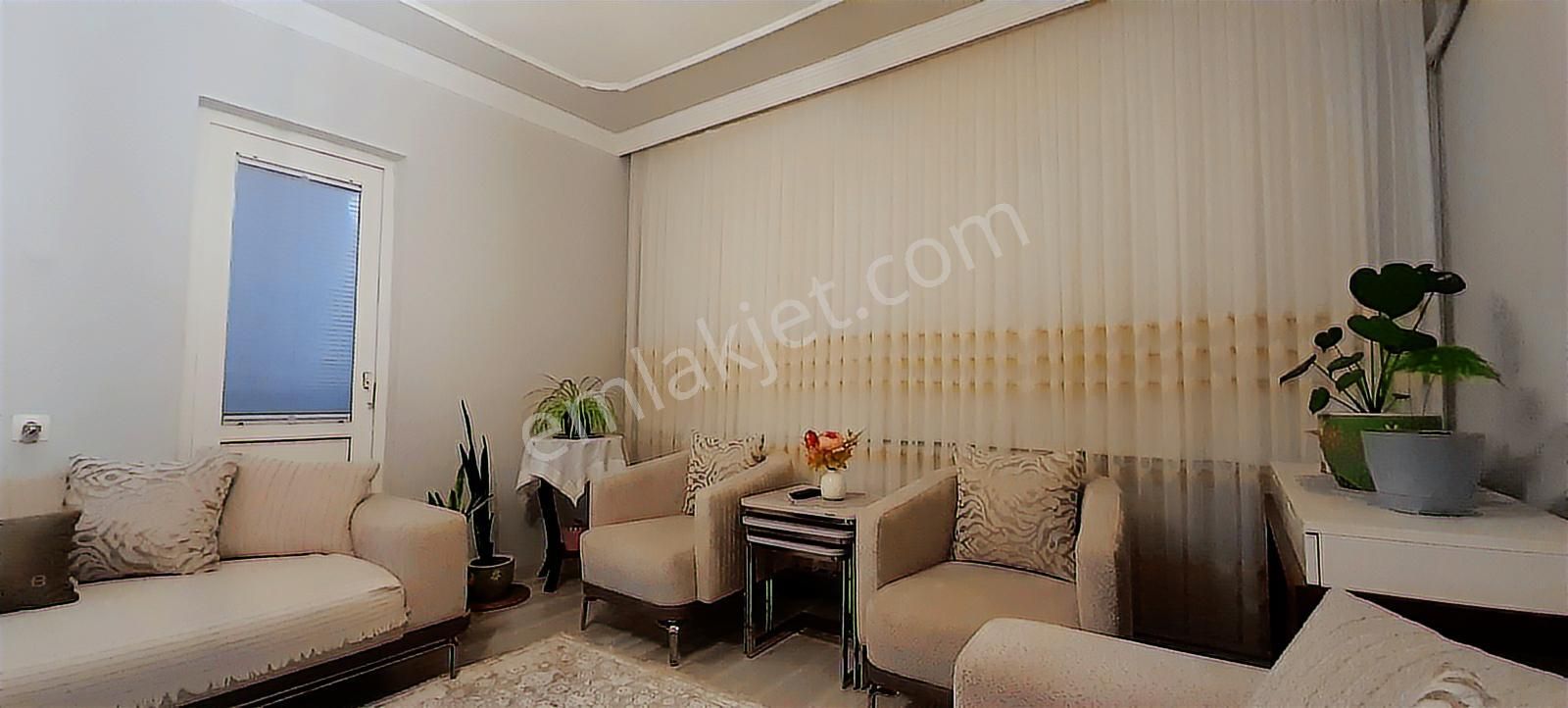 Rw Nefes'ten Bahçelievler'de Kemer Sitesinde Bakımlı 2+1 Daire - Görsel 11