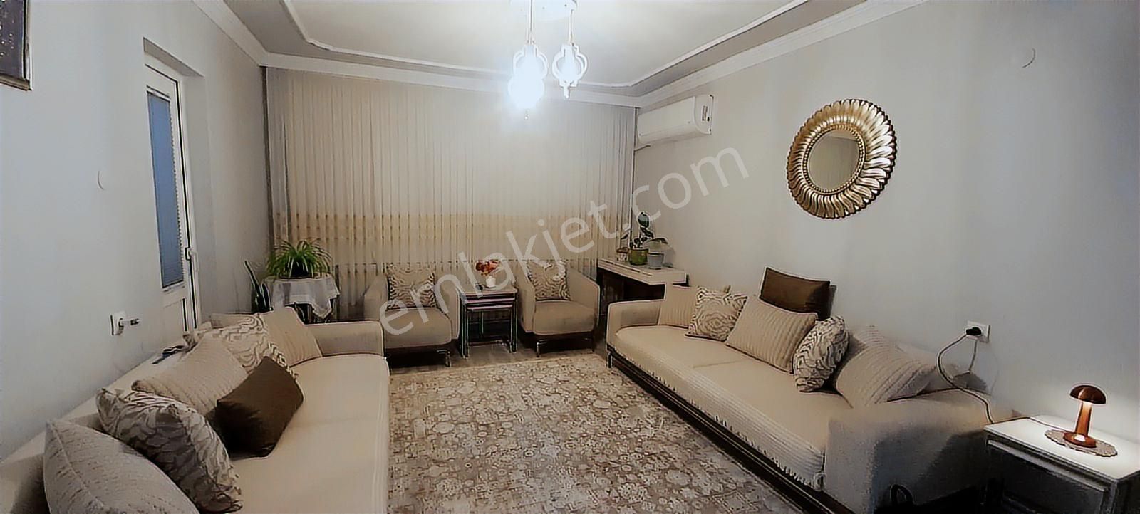Rw Nefes'ten Bahçelievler'de Kemer Sitesinde Bakımlı 2+1 Daire - Görsel 2