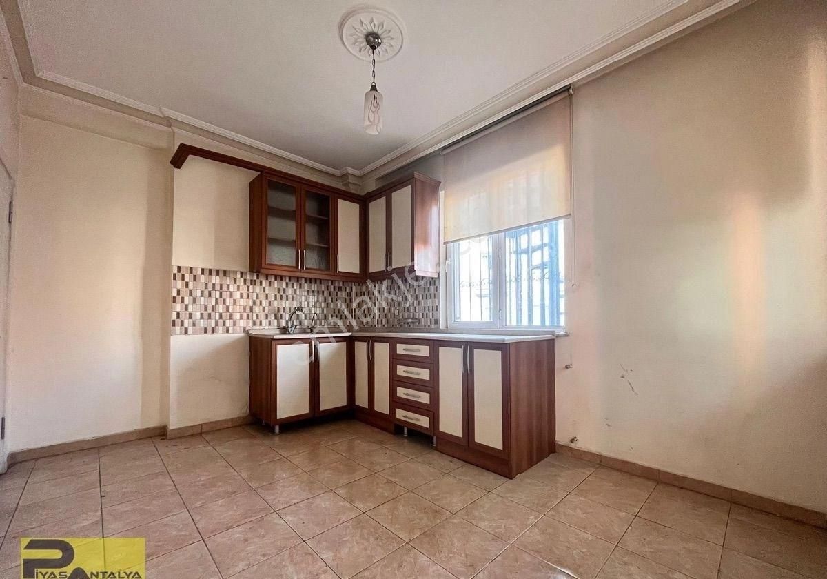 Gazi Bulvarı Üzerinde Kiralık Ofis Veya Daire Kullanımına Uygun - Görsel 16