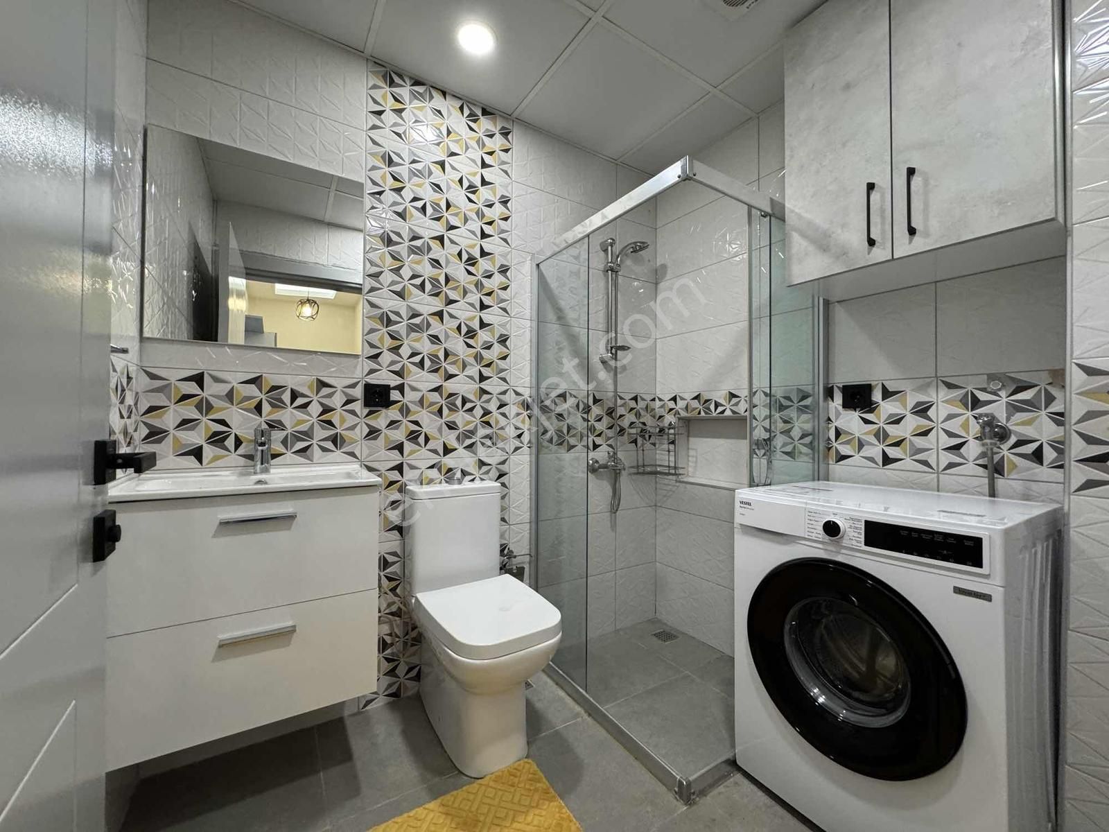 Kuşadası Davutlar'da Ara Kat Full Sıfır Eşyalı Satılık 2+1 Daire - Görsel 14