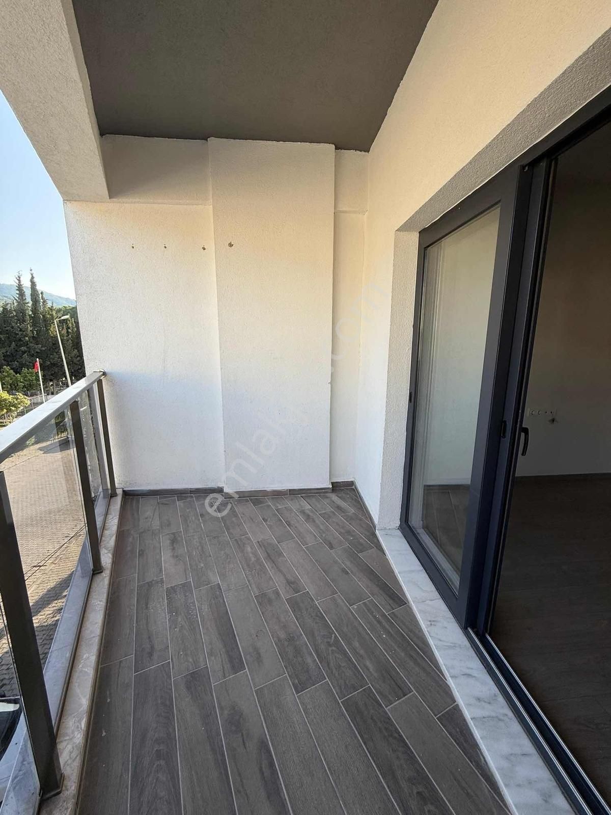 Kuşadası Davutlar'da Ara Kat Full Sıfır Eşyalı Satılık 2+1 Daire - Görsel 31