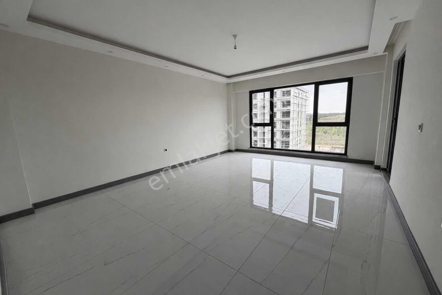 Esenlerde Site İçi Yüzme Havuzlu Cadde Üzerinde Kiralık 3+1 - Görsel 34