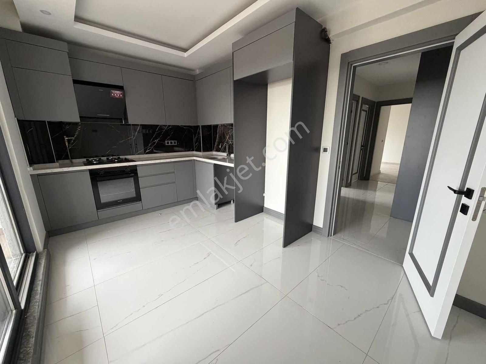 Esenlerde Site İçi Yüzme Havuzlu Cadde Üzerinde Kiralık 3+1 - Görsel 32