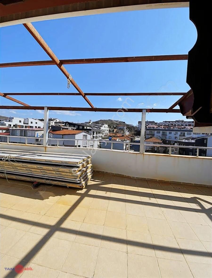 Dikili İsmetpaşada Geniş Kullanışlı 3+1 Kiralık Dubleks Daire - Görsel 7