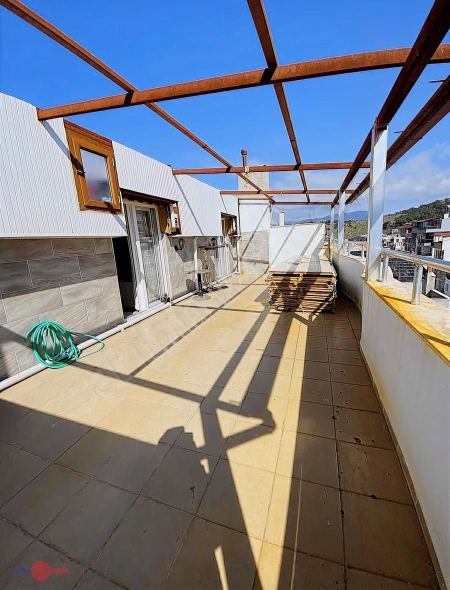 Dikili İsmetpaşada Geniş Kullanışlı 3+1 Kiralık Dubleks Daire - Görsel 21