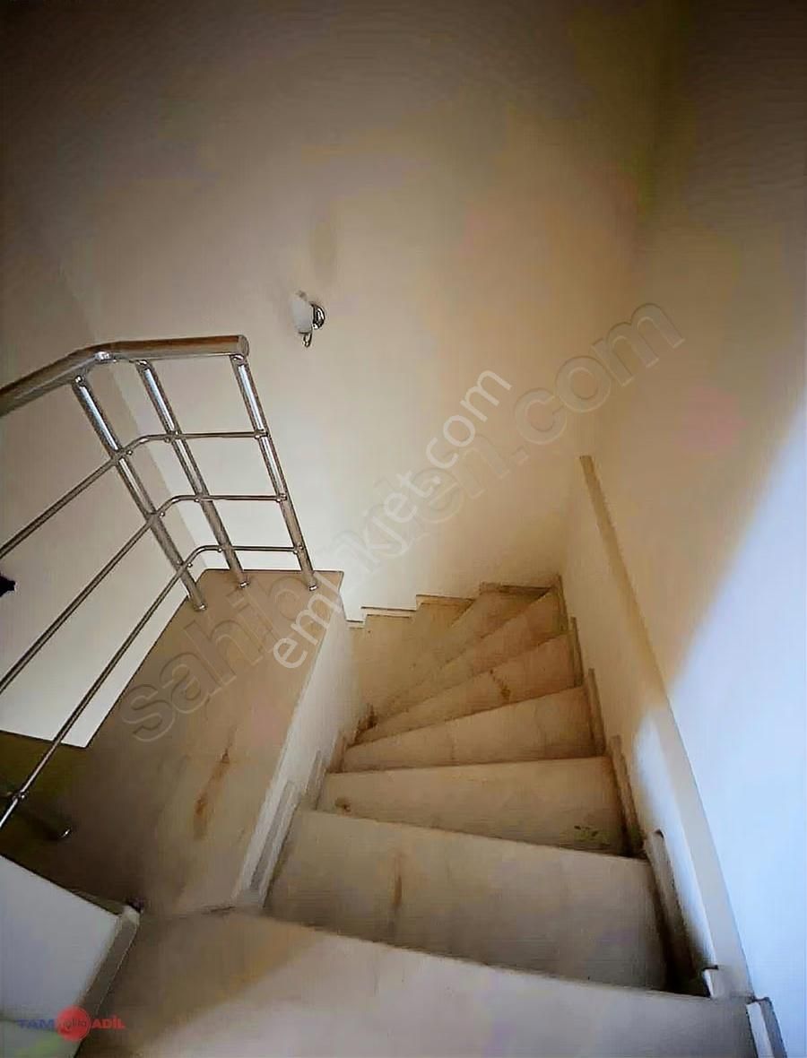 Dikili İsmetpaşada Geniş Kullanışlı 3+1 Kiralık Dubleks Daire - Görsel 11