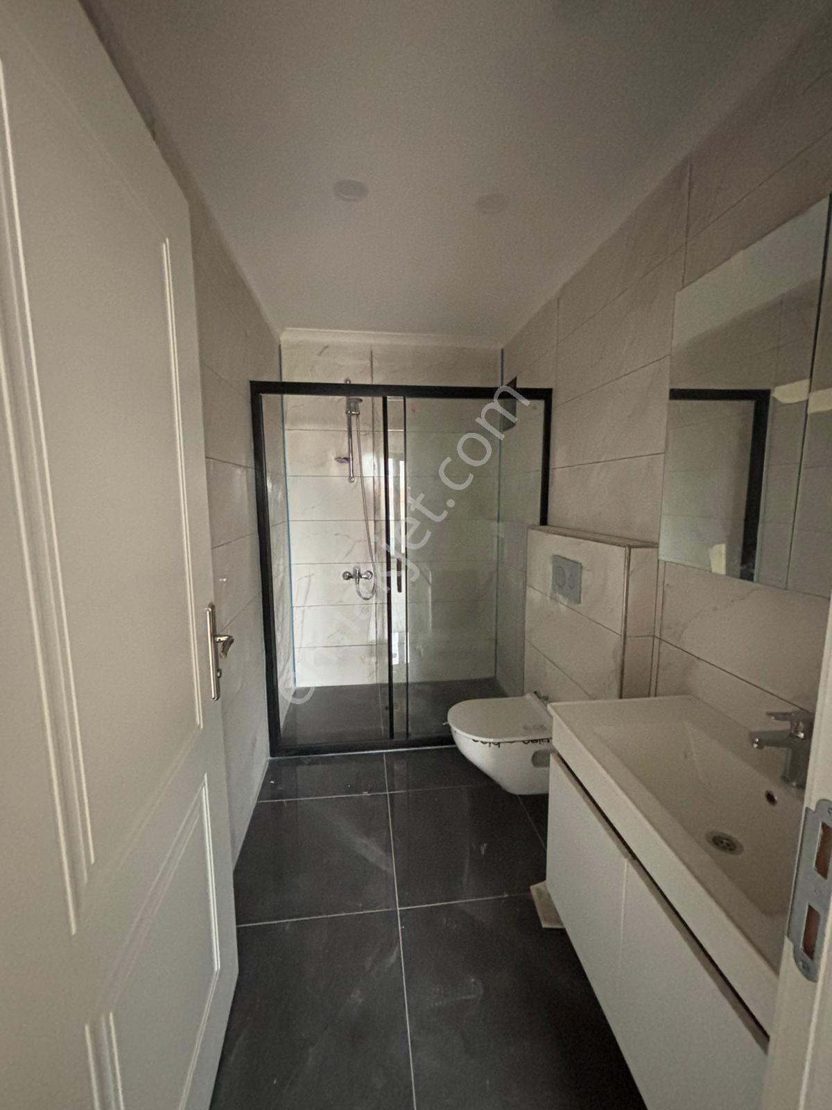 Silivri Yeni Mahallede Hiç Oturulmamış 2+1 Kiralık Daire - Görsel 5