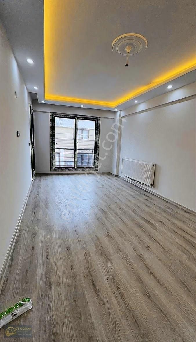 Özçoban Gayrımenkul'den Satılık Çarşı Merkezde 2+1 Daire - Görsel 2
