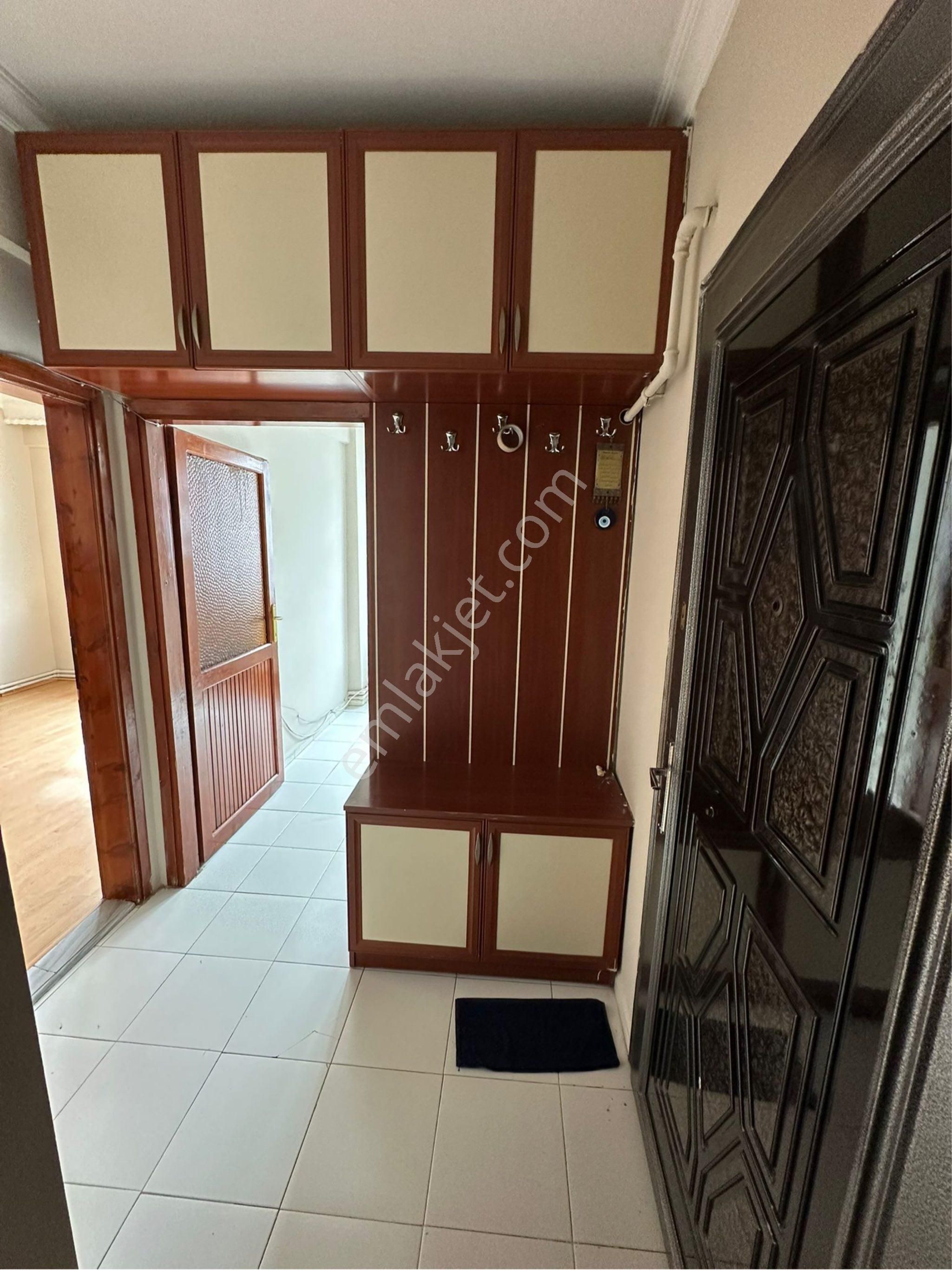 Silivri Çarşı Merkezinde Kiralık 2+1 Daire - Görsel 2