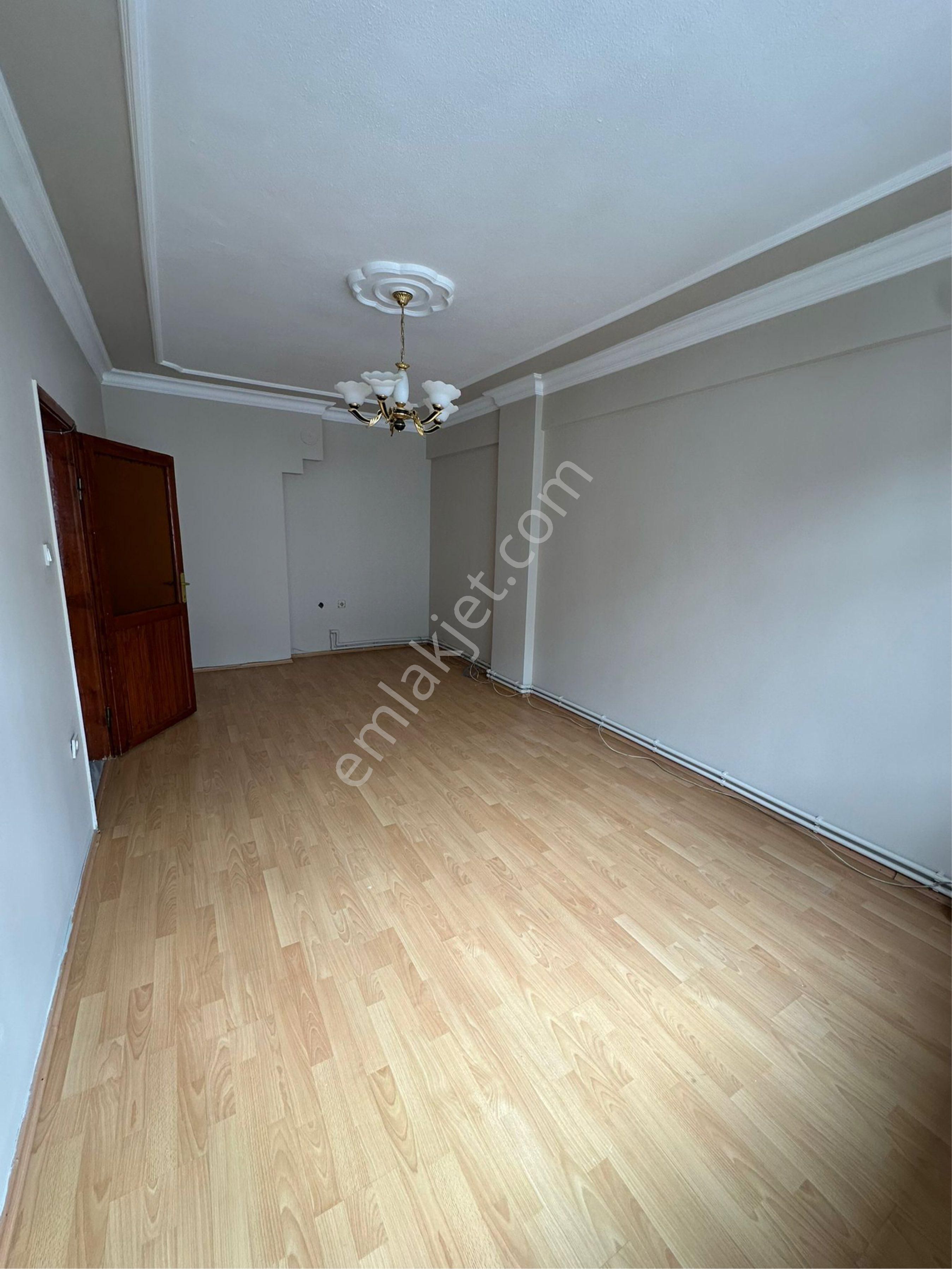 Silivri Çarşı Merkezinde Kiralık 2+1 Daire - Görsel 5