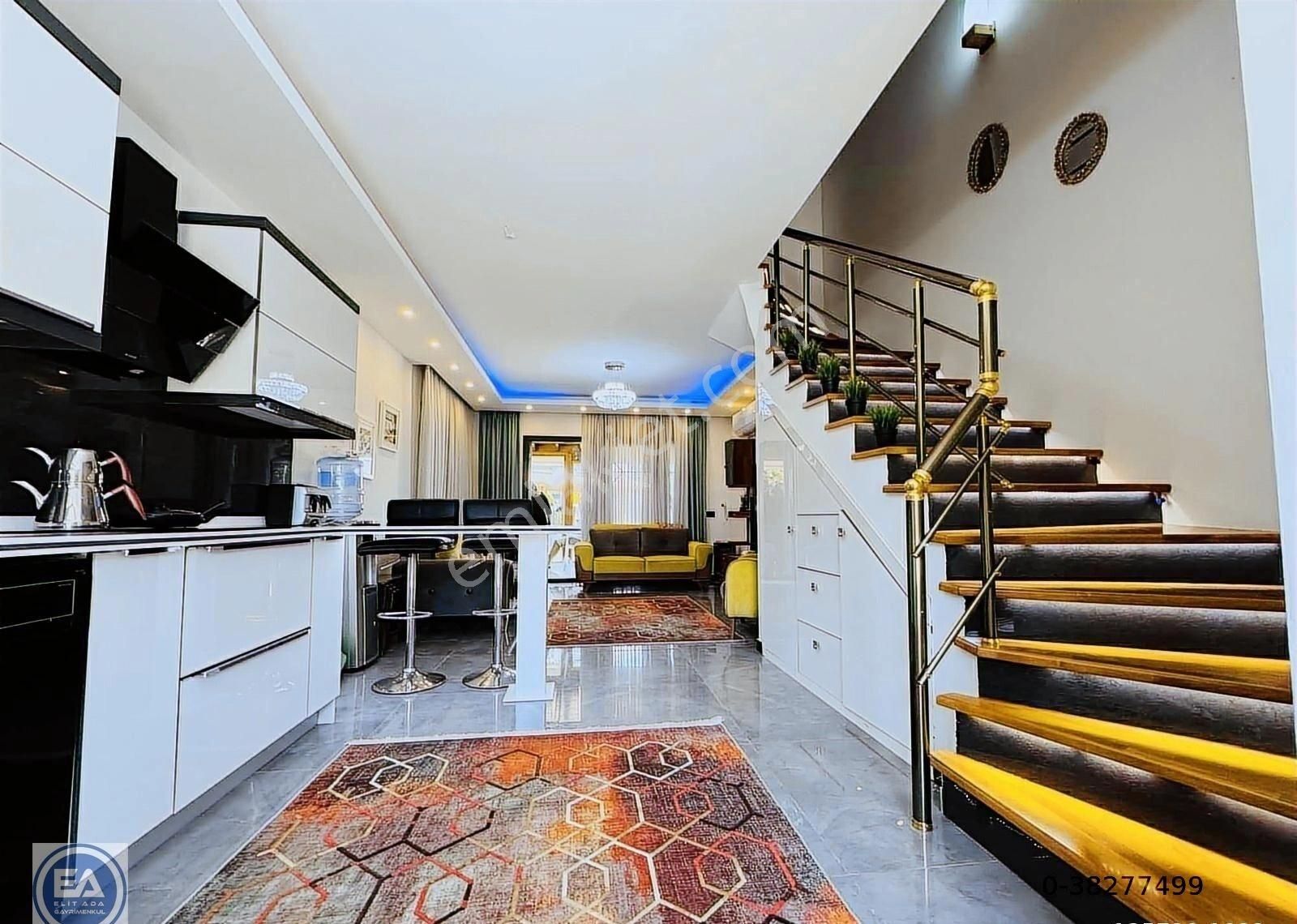 Davutlar Da Havuzlu Site İçerisinde Köşe Konum 4+1 Villa - Görsel 25