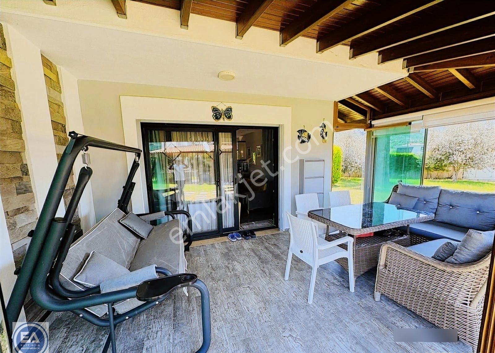 Davutlar Da Havuzlu Site İçerisinde Köşe Konum 4+1 Villa - Görsel 6