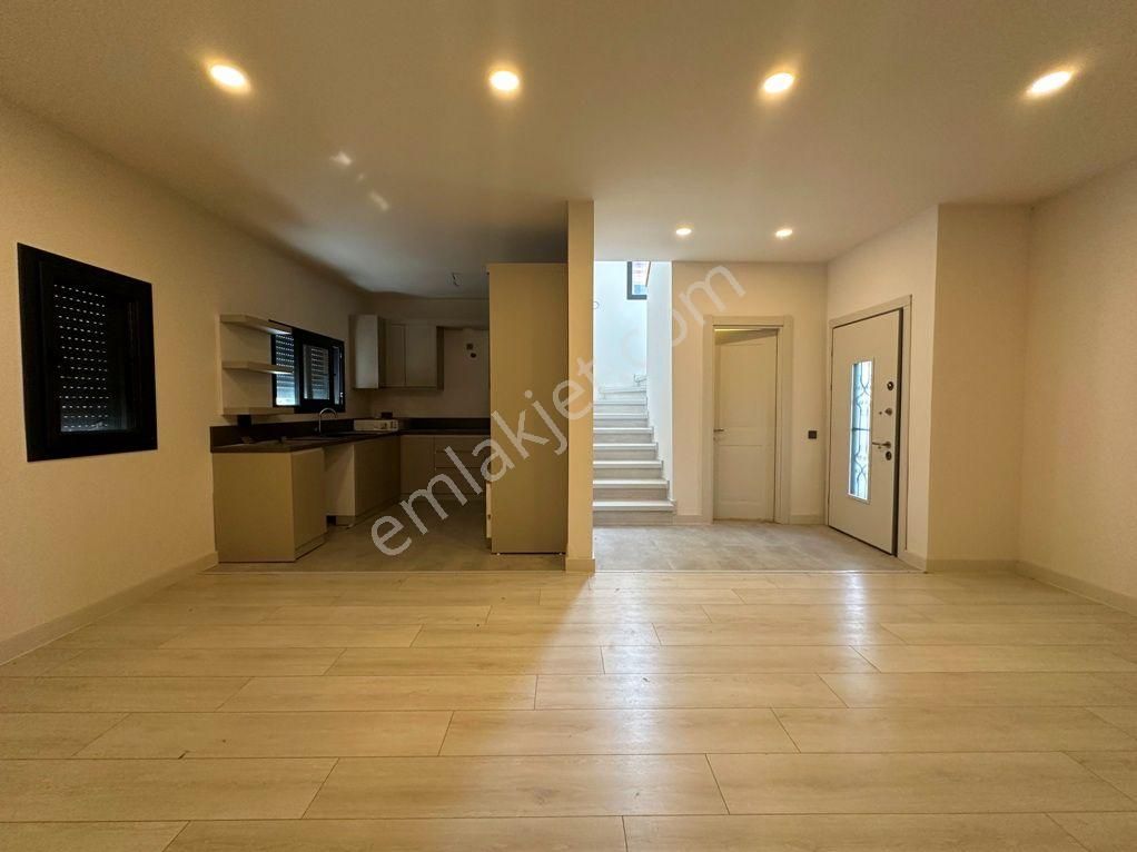 Seferihisar Doğanbeyde Müstakil Tek Evlerden Oluşan Site 3+1 Butik Sitede - Görsel 15