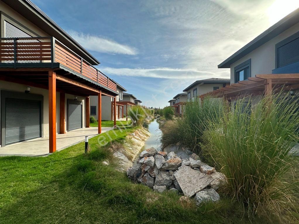 Seferihisar Doğanbeyde Müstakil Tek Evlerden Oluşan Site 3+1 Butik Sitede - Görsel 31