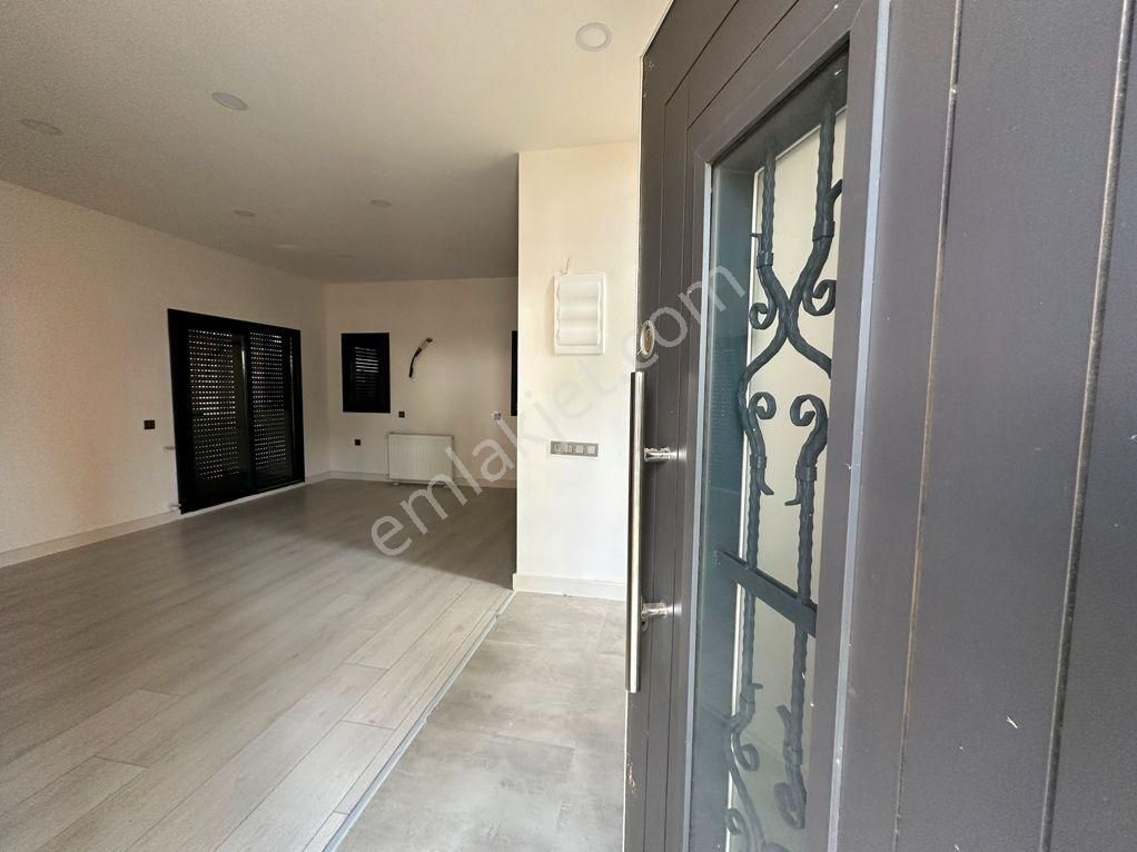 Seferihisar Doğanbeyde Müstakil Tek Evlerden Oluşan Site 3+1 Butik Sitede - Görsel 10