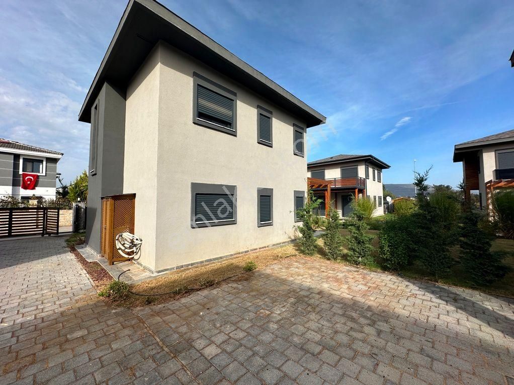 Seferihisar Doğanbeyde Müstakil Tek Evlerden Oluşan Site 3+1 Butik Sitede - Görsel 6