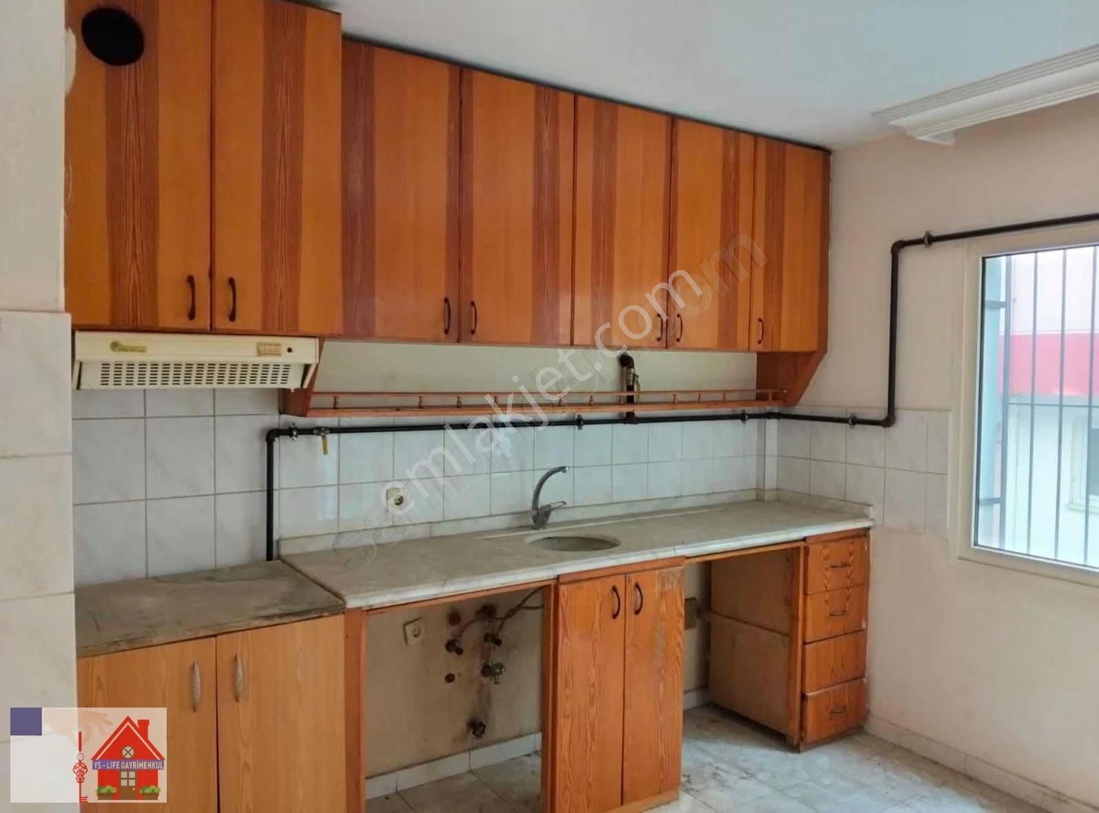 Onbeş Mayıs Da Düz Giriş 2+1 Daire