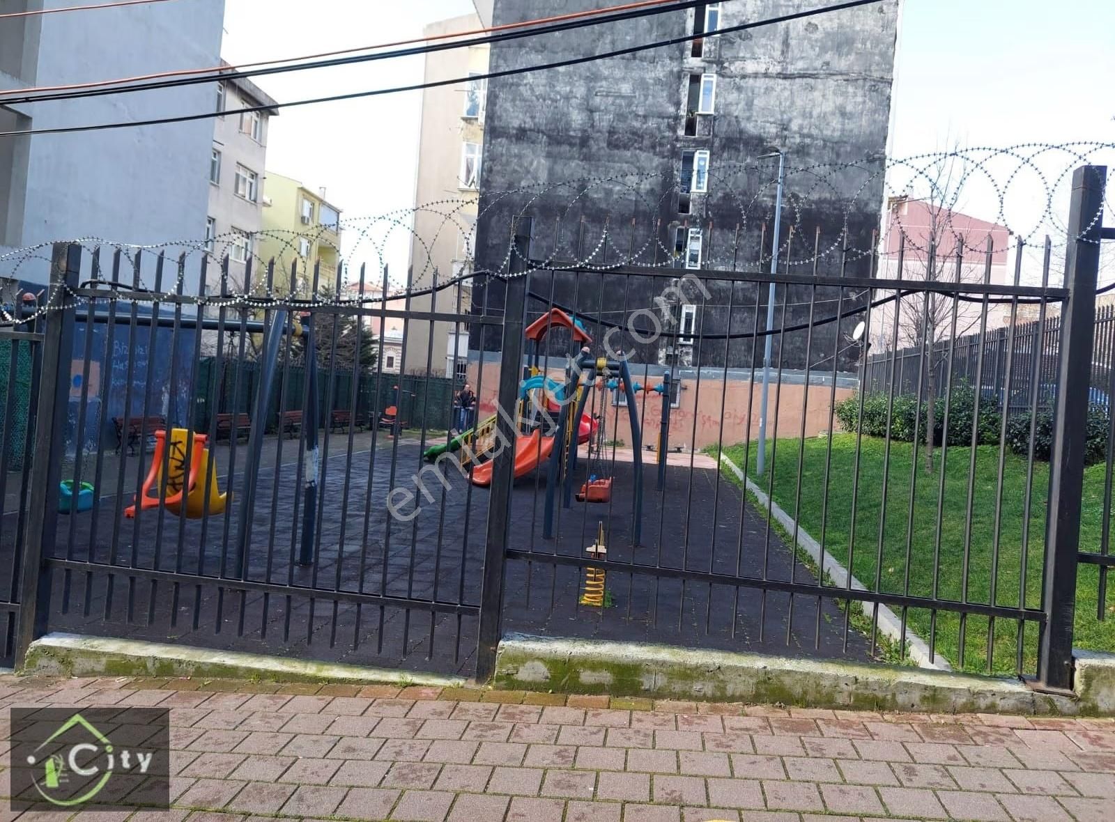 Kentselden Dolayı Yatırımlık Satılık Boş Daire 2+1 Düz Giriş - Görsel 10