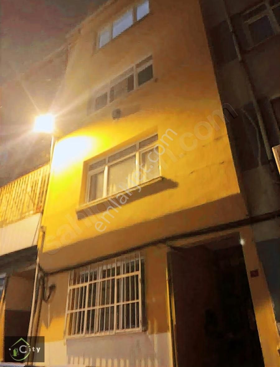 Naibbey Sokakta Satılık 1+1 Daire - Görsel 4