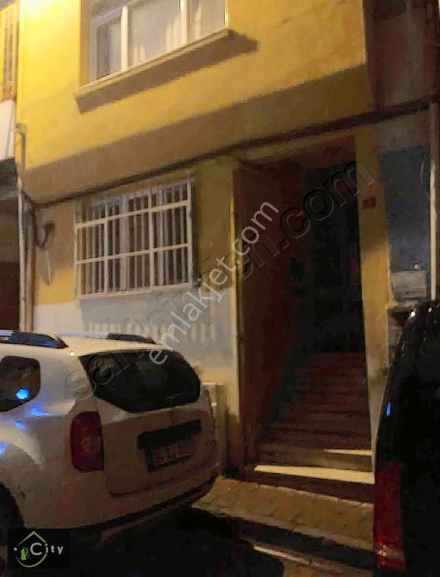 Naibbey Sokakta Satılık 1+1 Daire - Görsel 5