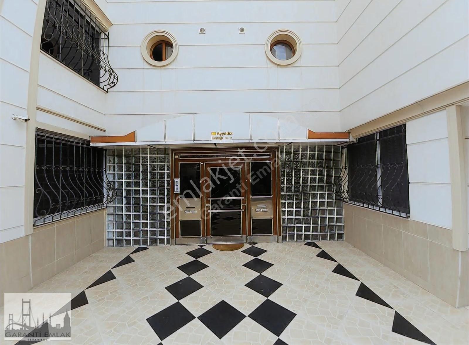 Bahçelievler Yayla Cami Arkası Kiralık 3+1 Daire (otoparklı)