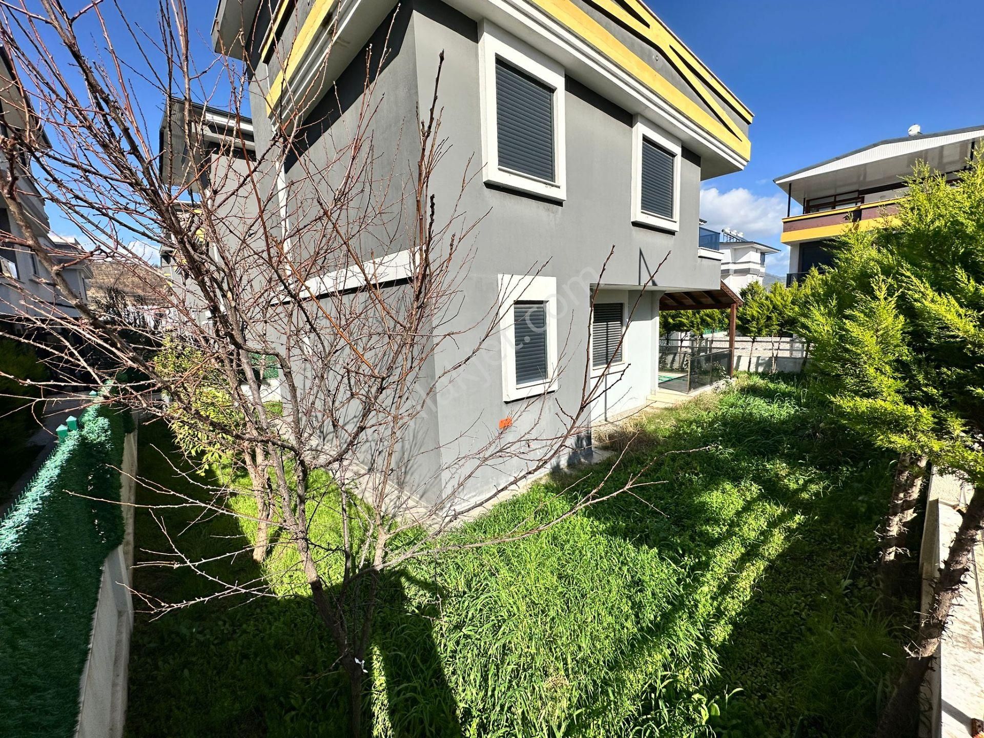 Seferihisar Doğanbeyde Satılık Müstakil Köşe Villa | 3+1 Lüks - Görsel 5