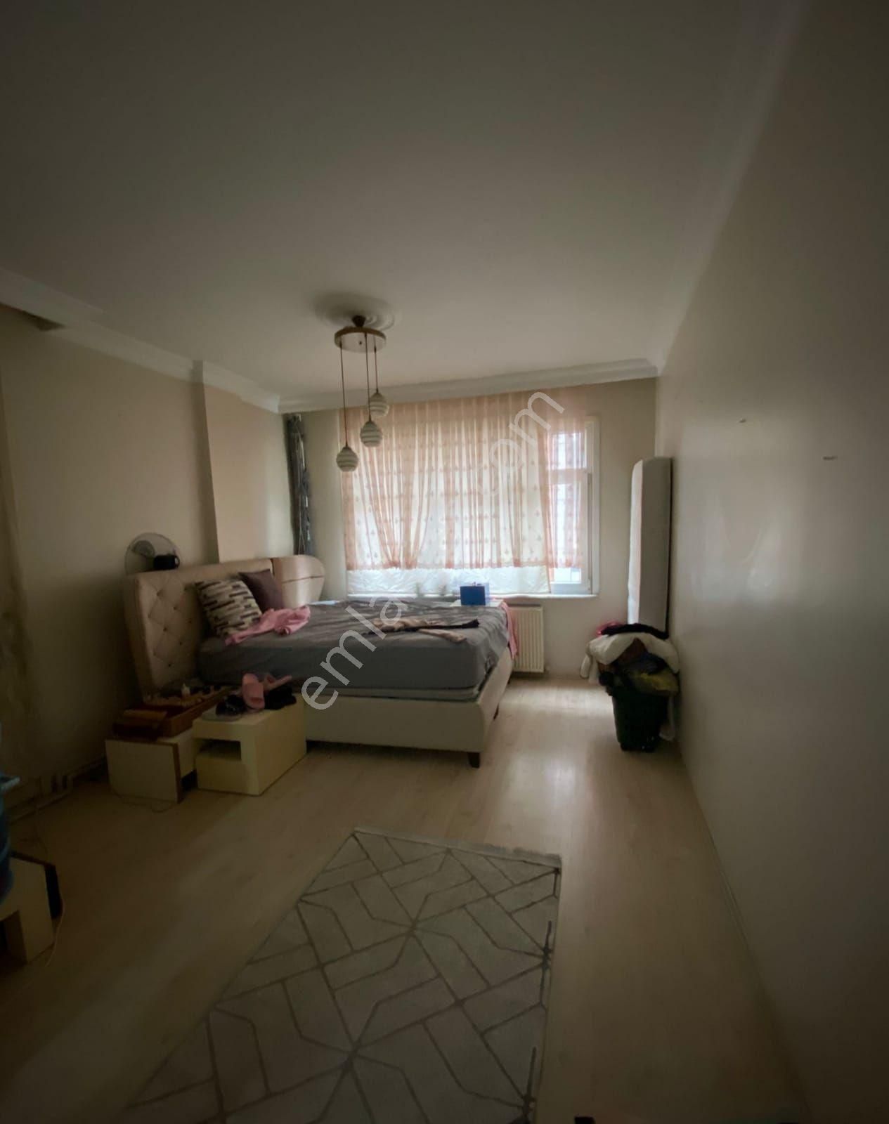 S.evler Merkezdemetrobüse 2dk.asansörlü Binada Bayanlara Özel 2 Kişilik Lux Oda - Görsel 3