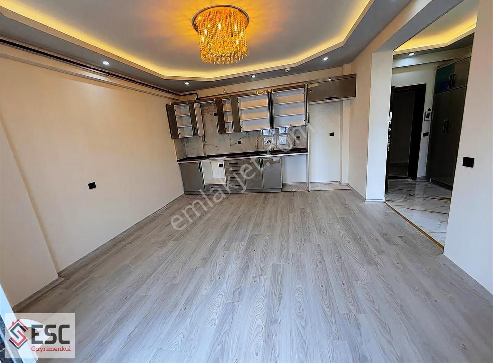 Esc'den 75.yıl Mh,de Havuzlu Site İçi 1+1 Geniş Daire Esc1992 - Görsel 4