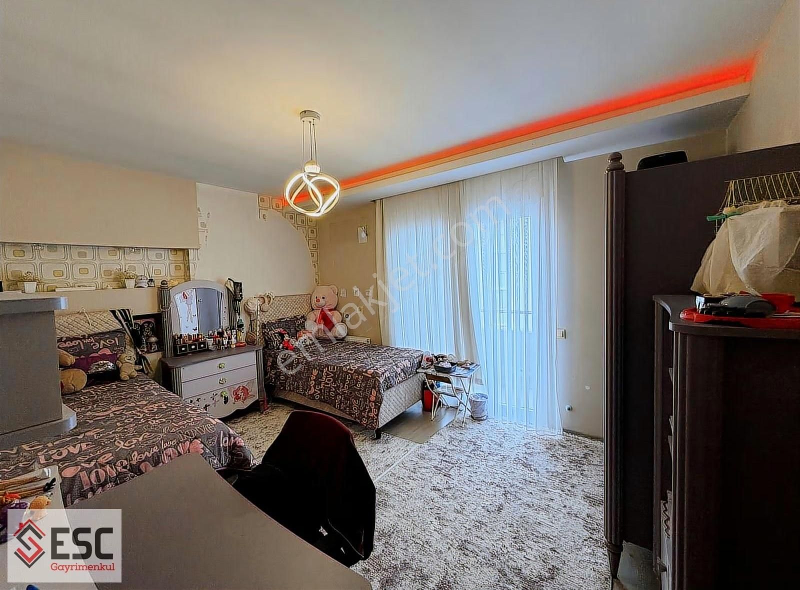 Esc'den Merkez Mh,de Geniş M2 Merkezi Lokasyonda 3+1 Esc2401 - Görsel 33