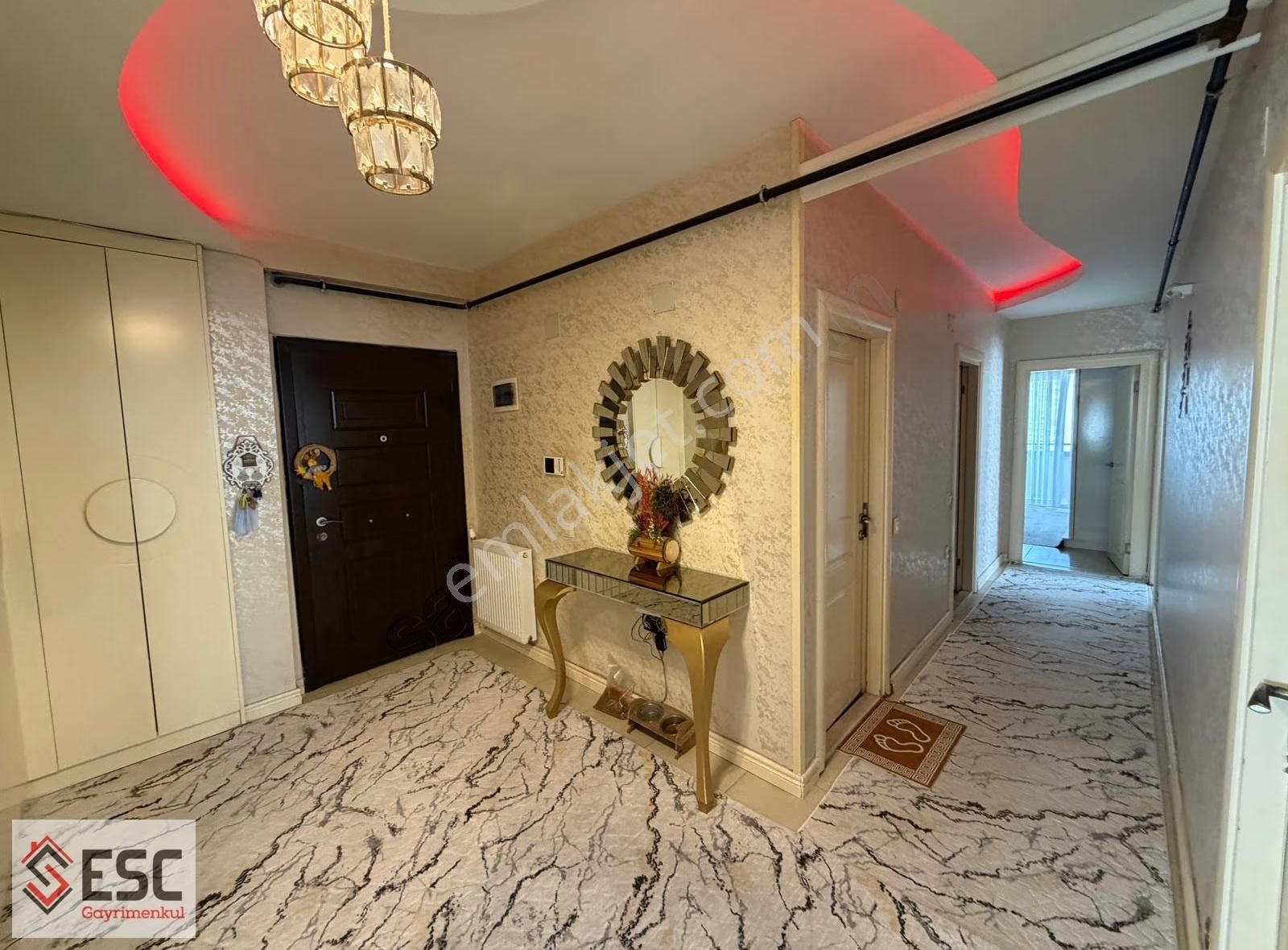 Esc'den Merkez Mh,de Geniş M2 Merkezi Lokasyonda 3+1 Esc2401 - Görsel 21