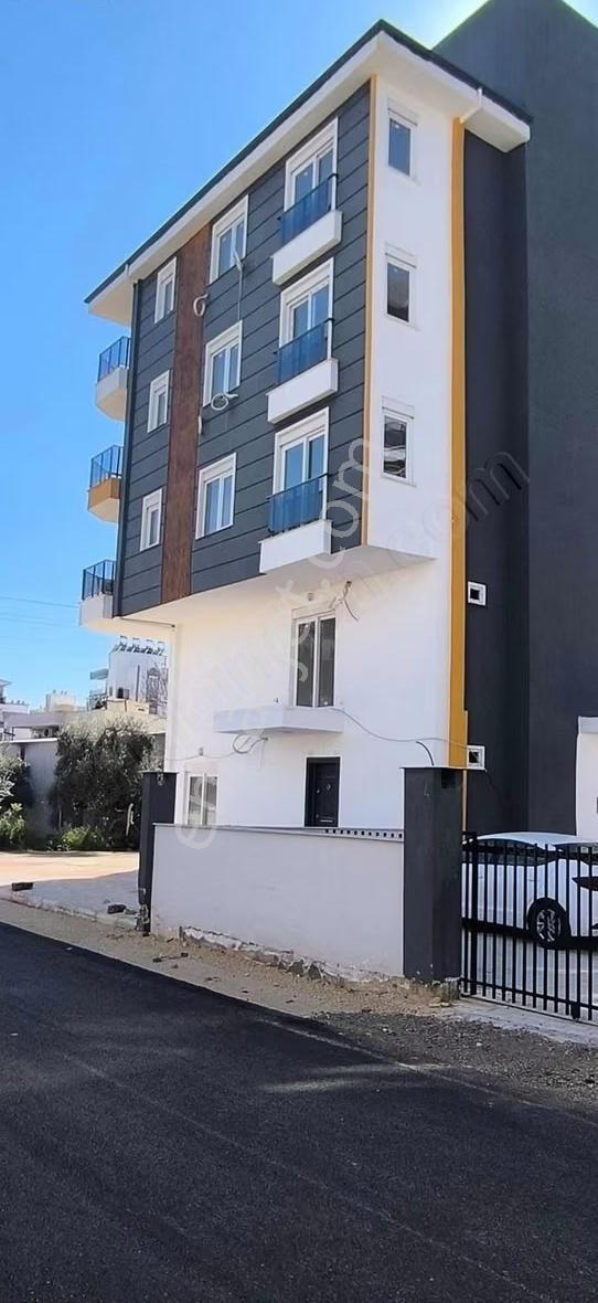 Antalya Varsak Demirel Mah. 1. Kat 2+1 Sıfır Satılık Daire