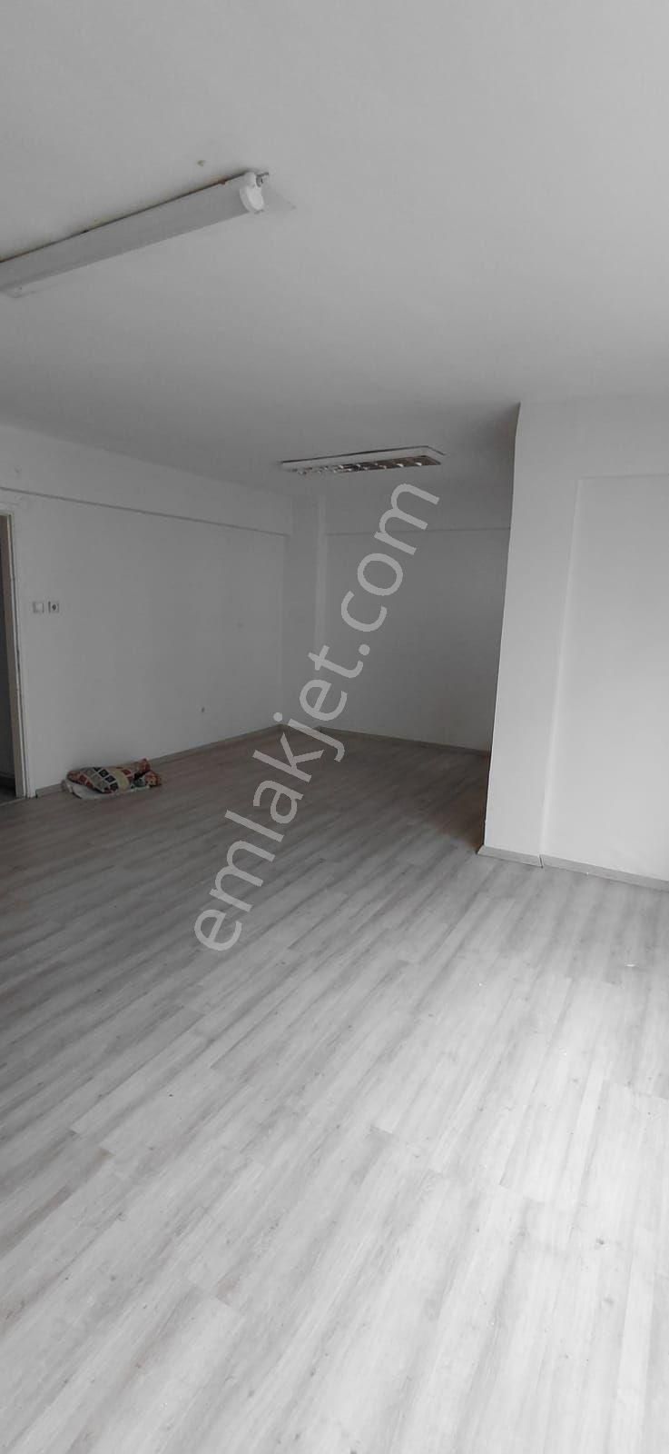 S.evler Meydanda Metro Metrobüse 1dk.3+1 120m2 Kiralik 1.kat Kiralik Ofis - Görsel 8