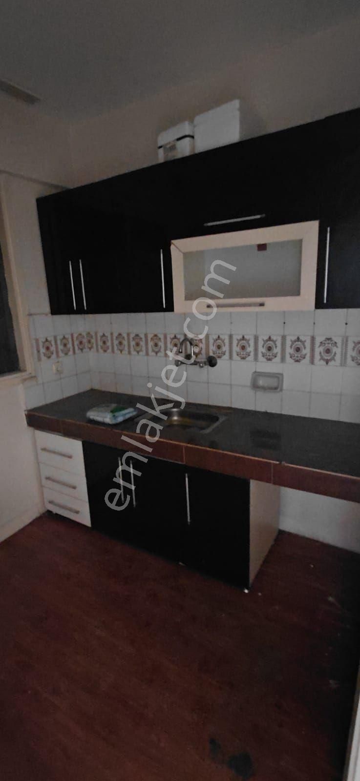 S.evler Meydanda Metro Metrobüse 1dk.3+1 120m2 Kiralik 1.kat Kiralik Ofis - Görsel 16