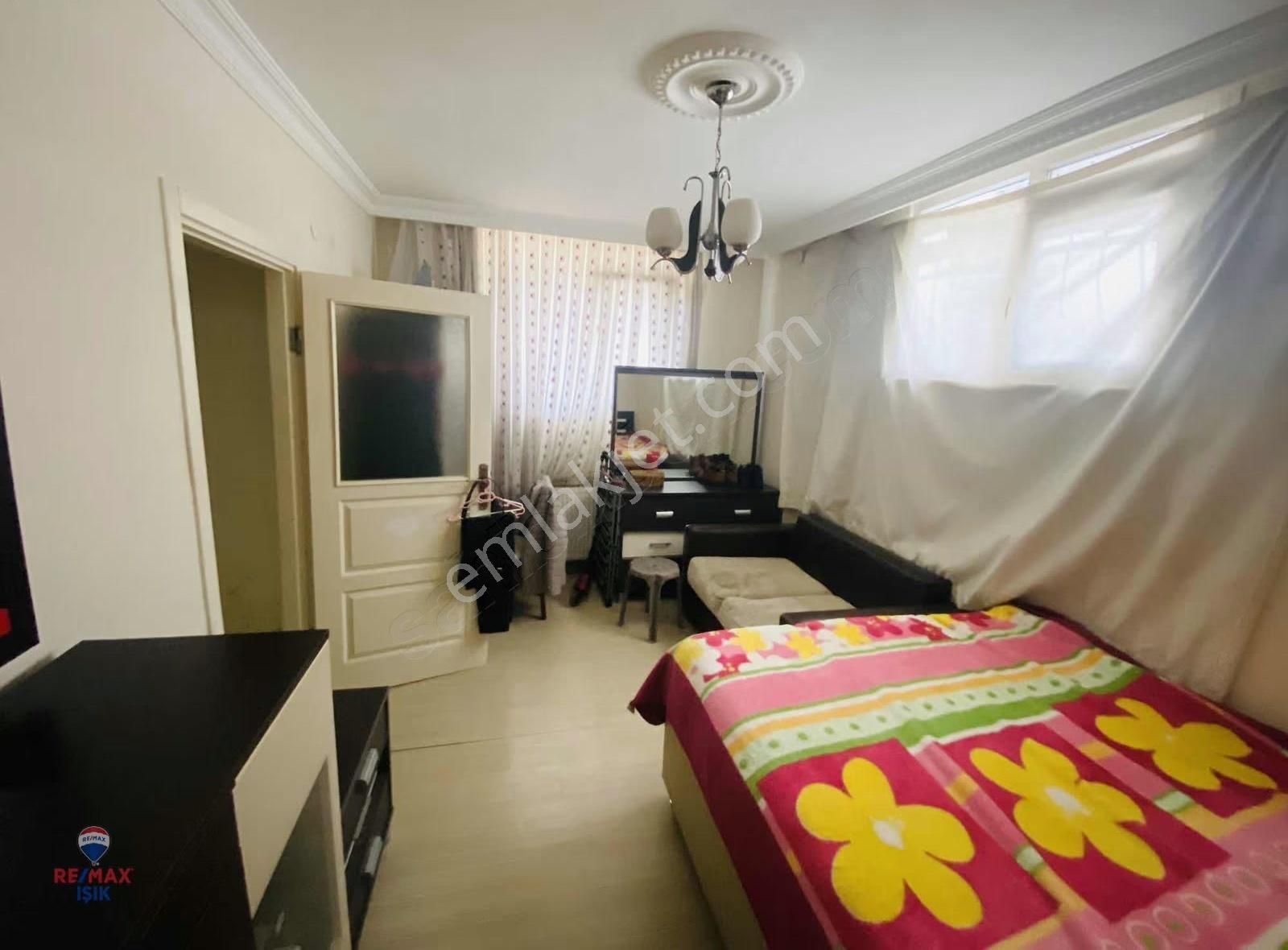 Çekmeköy Aydınlar'da 1+1 İskanlı Daire - Görsel 2