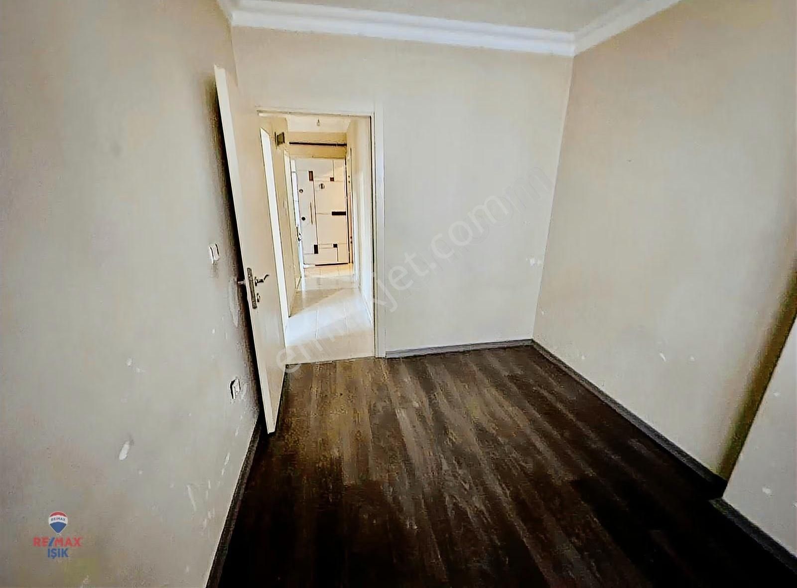 Sancaktepe Belediyesinı Yanında Sevenler Cad. 2+1 Arakat - Görsel 5