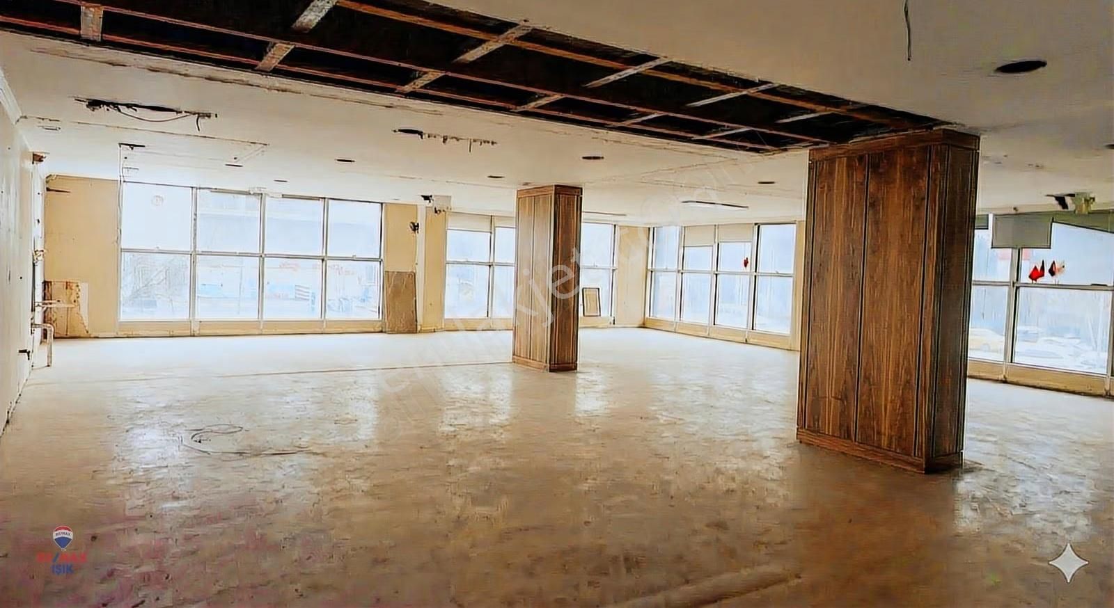 Farklı Kiralama Seçenekleri İle Cadde Üzerinde Harika İşyeri - Görsel 3