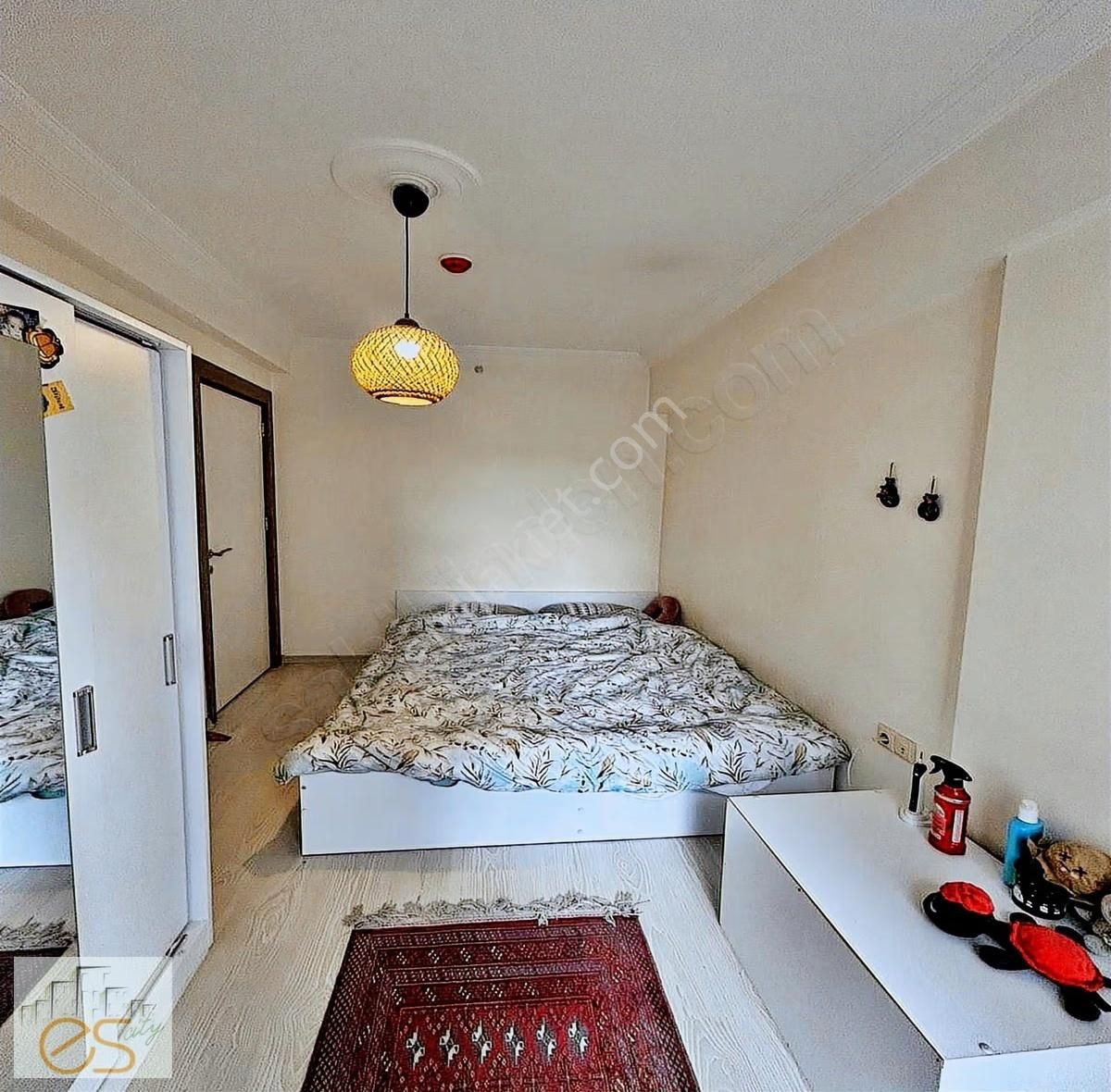 Site İçerisinde Metrobüse Yakın 1+1 Balkonlu Ara Kat Daire - Görsel 7