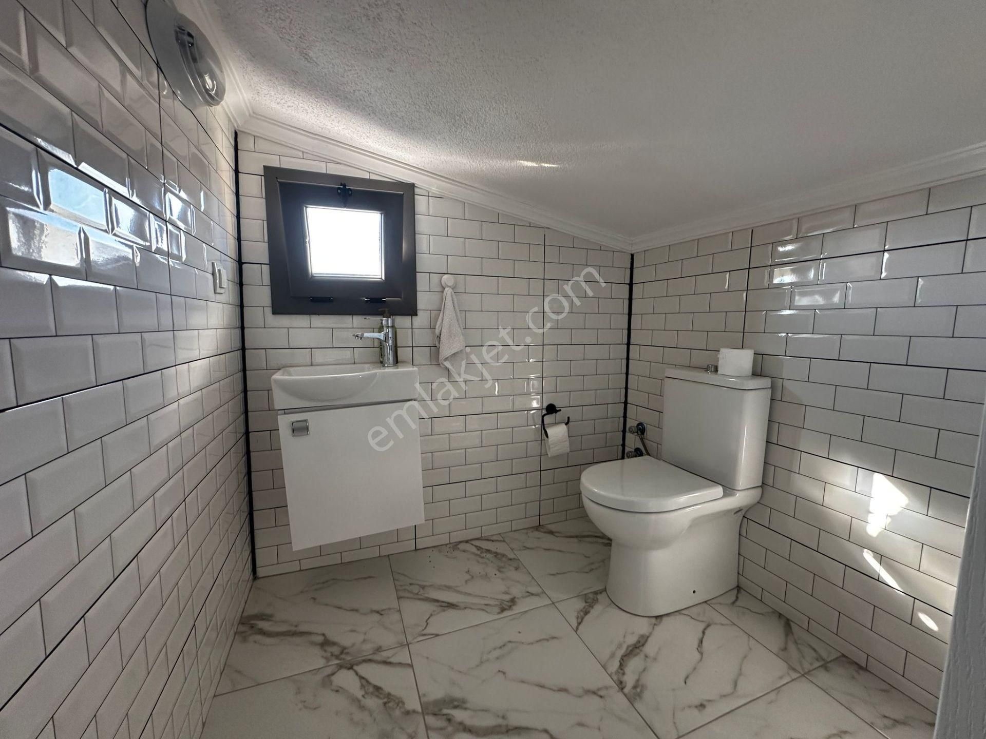 Seferihisar Doğanbeyde 5+2 Denize 50 Metre Ultra Lüks Villa - Görsel 32