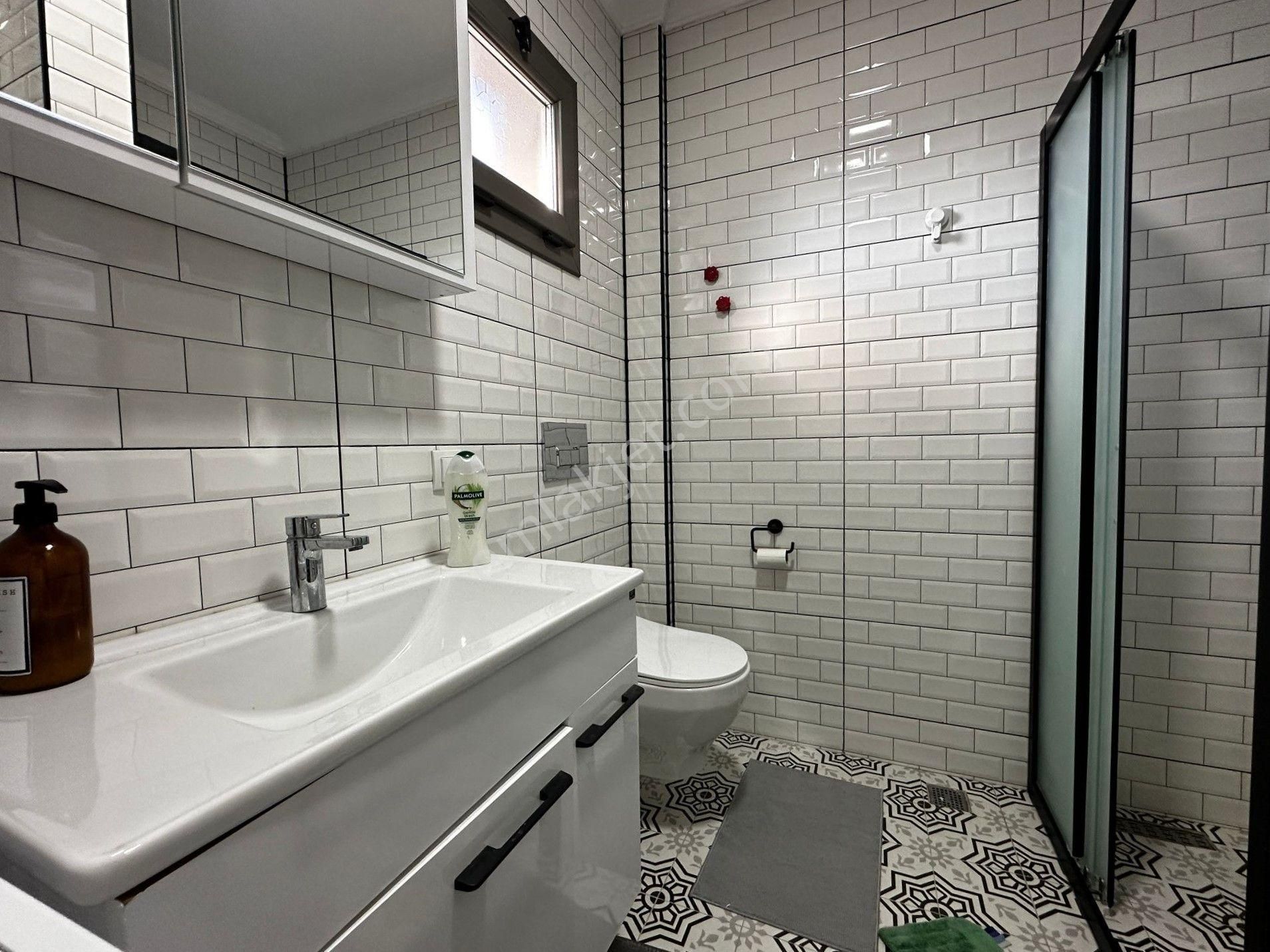 Seferihisar Doğanbeyde 5+2 Denize 50 Metre Ultra Lüks Villa - Görsel 22